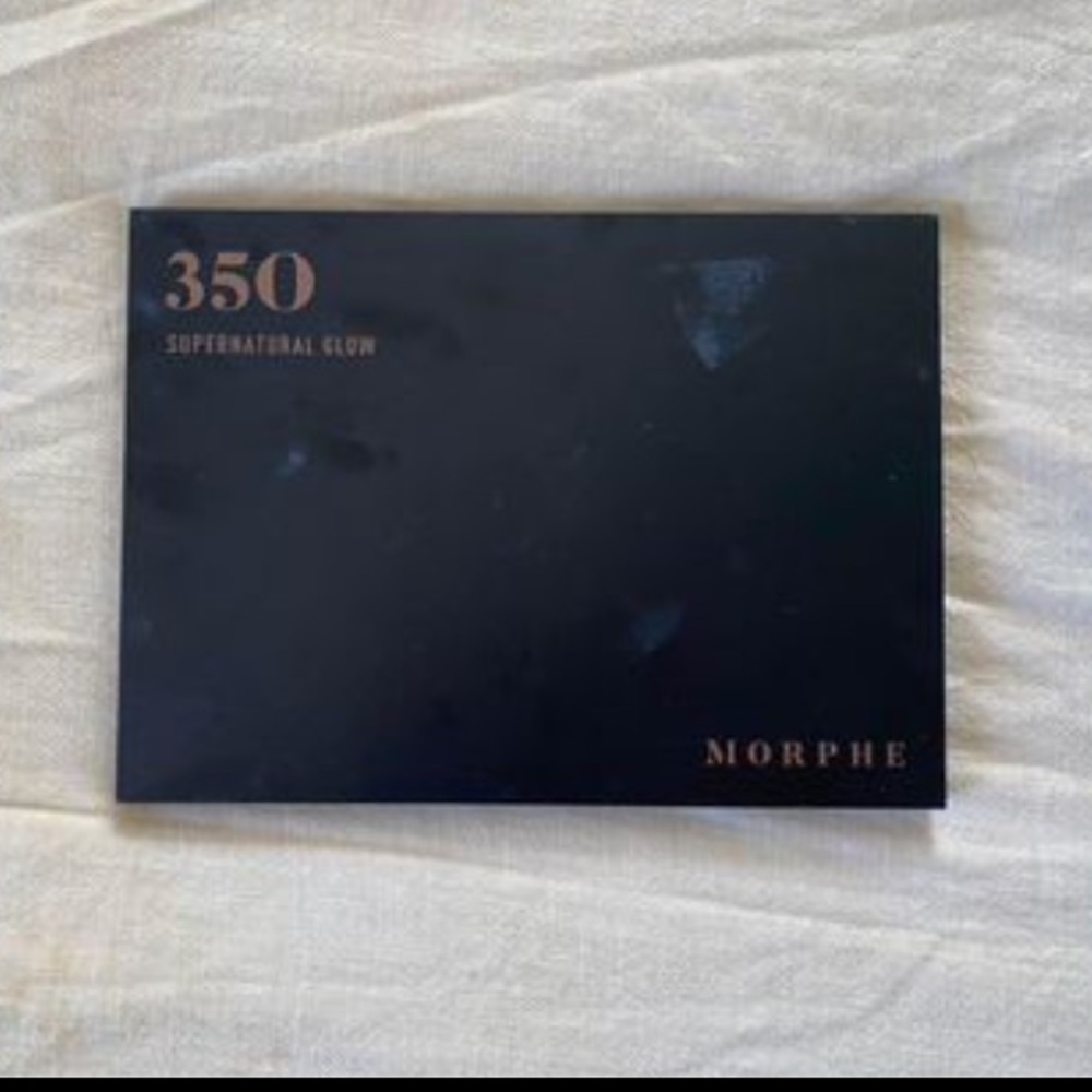 Morphe 350 pallet